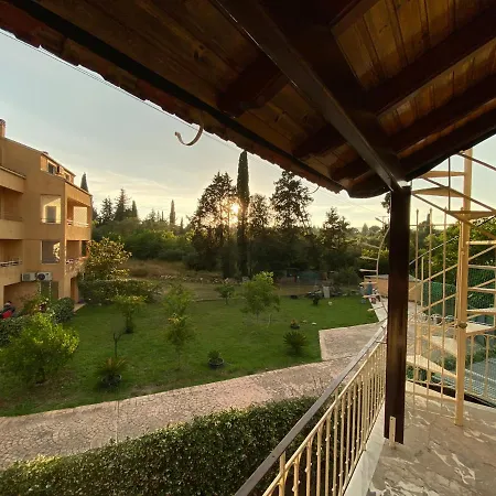 Montsenigos Garden House Διαμέρισμα Γουβιά
