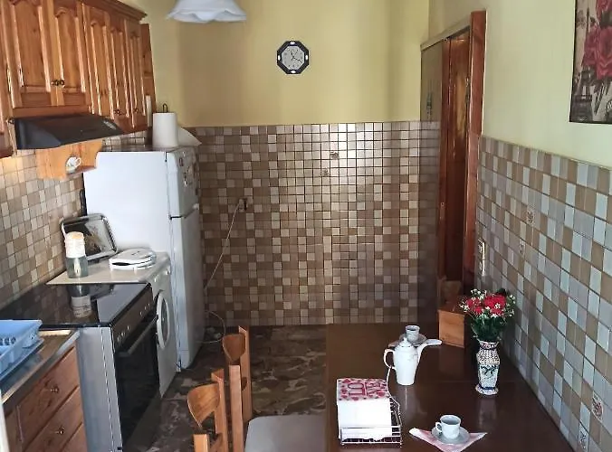 Montsenigos Garden House Γουβιά